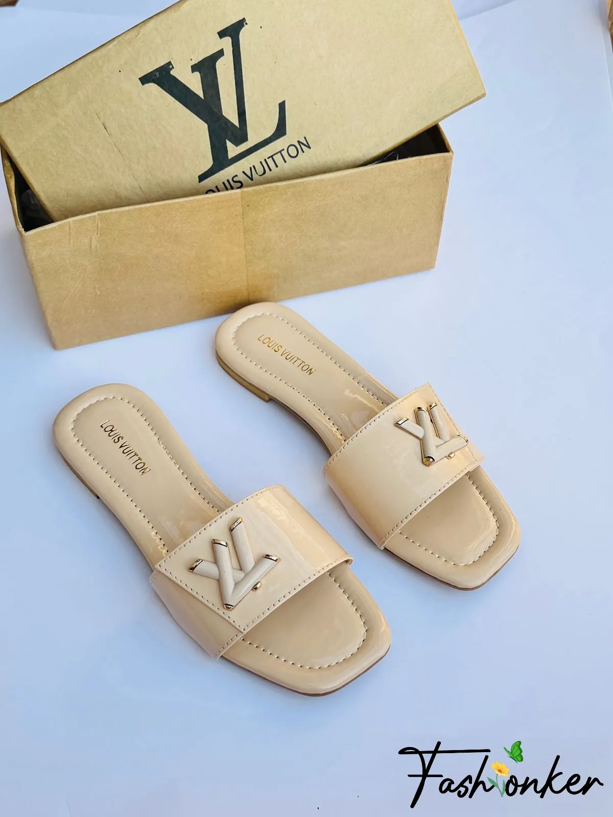 Best Price Lv Ladies Slippers 
