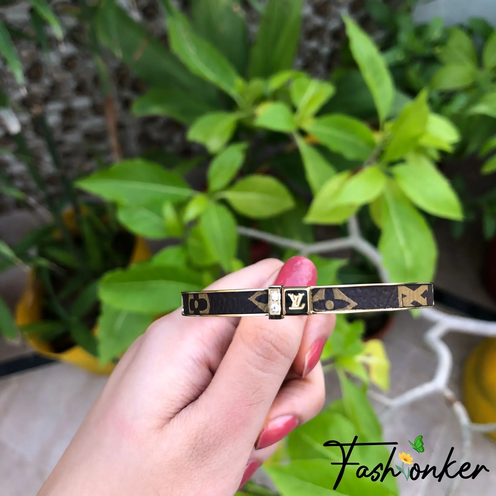 Best Price LV Stones Bangle
